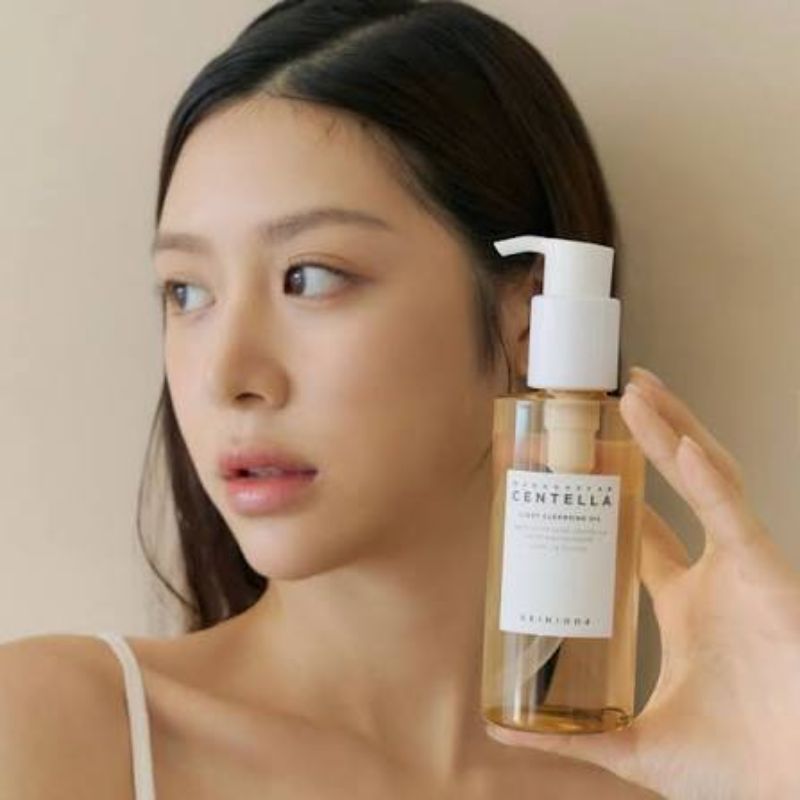 Skin1004 Madagascar Centella Light Cleansing Oil 200ml